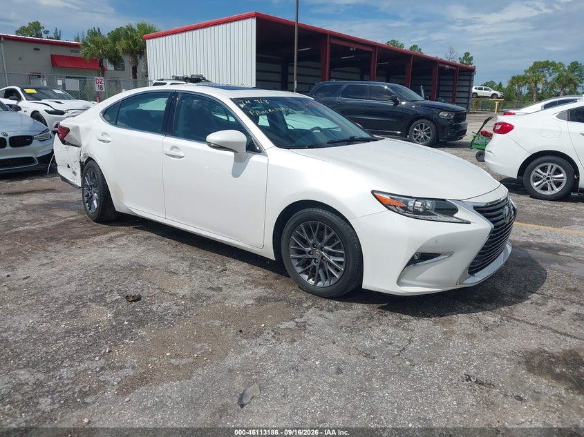 2018 Lexus ES VIN 58ABK1GGXJU113996 — IAAI salvage auction photo