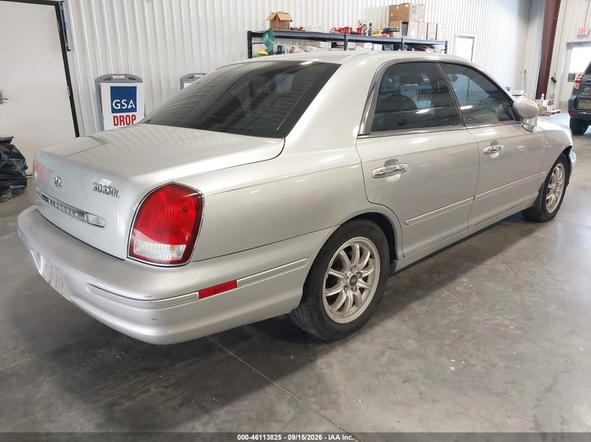 2002 Hyundai XG VIN KMHFU45E52A161415 IAAI salvage auction — NORMAL WEAR, Clear (Colorado), sold $0 on 2026-09-30 (photo 4)