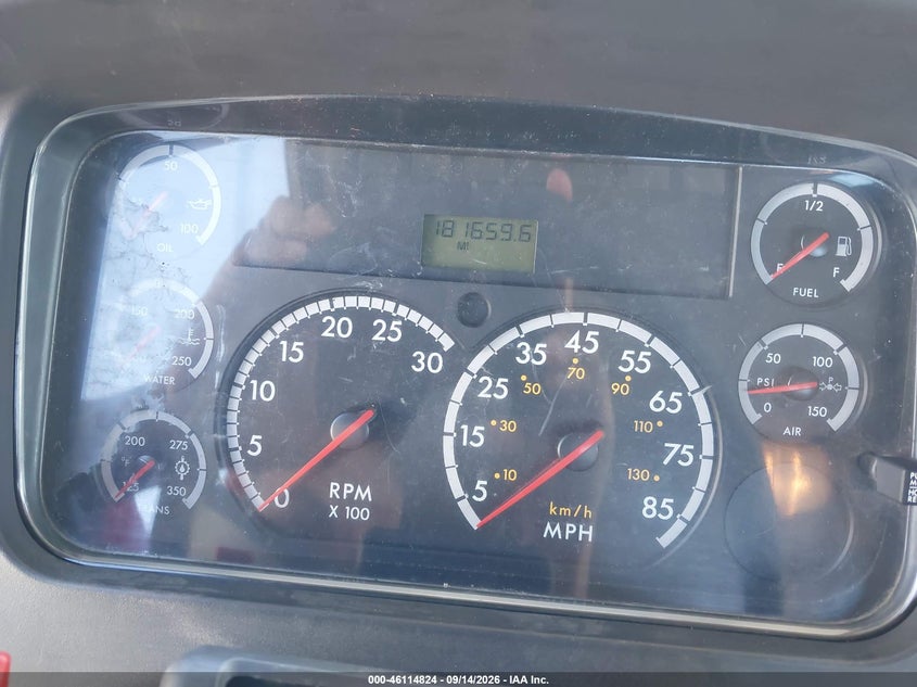 2005 Freightliner M2 106 VIN 1FVACWCT95HU96031 IAAI salvage auction — Normal Wear & Tear, Clear, sold $15,500 on 2026-10-13 (photo 5)