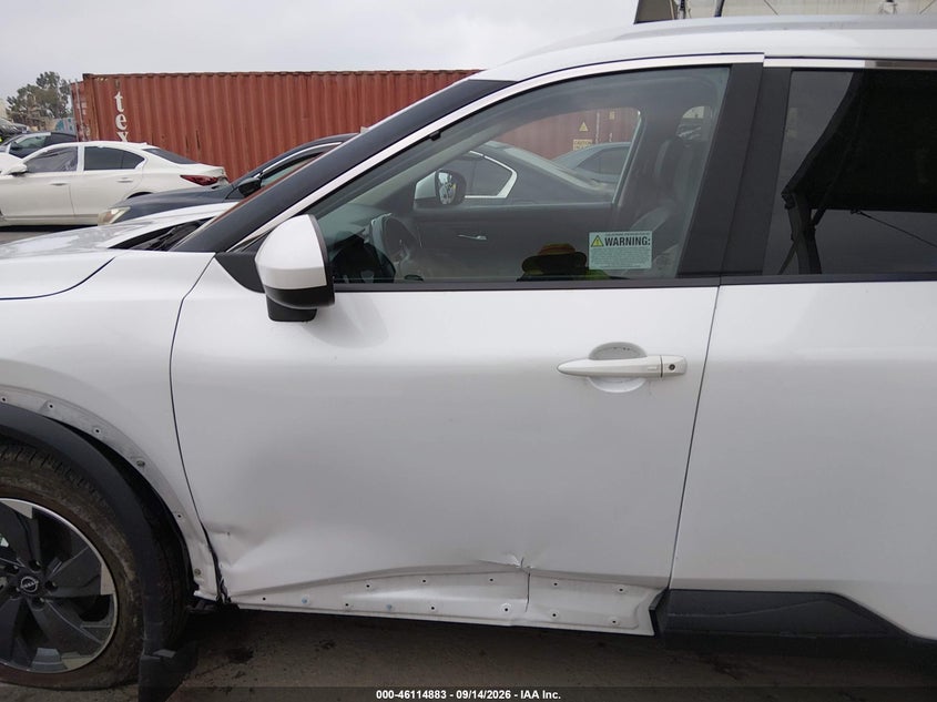 2024 Nissan Rogue VIN 5N1BT3BA4RC706645 IAAI salvage auction — SIDE, Salvage Title, sold $0 on 2026-10-02 (photo 6)