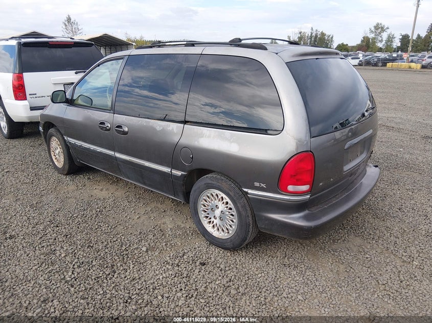 1997 Chrysler Town & country VIN 1C4GP55LXVB462457 IAAI salvage auction — NORMAL WEAR, Clear - Public Restricted (Oregon), sold $0 on 2026-09-22 (photo 3)