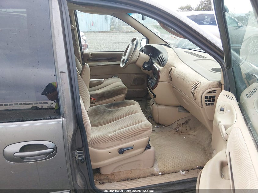 1997 Chrysler Town & country VIN 1C4GP55LXVB462457 IAAI salvage auction — NORMAL WEAR, Clear - Public Restricted (Oregon), sold $0 on 2026-09-22 (photo 5)