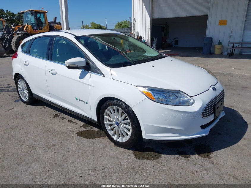 2018 Ford Focus VIN 1FADP3R42JL296133 — IAAI salvage auction photo