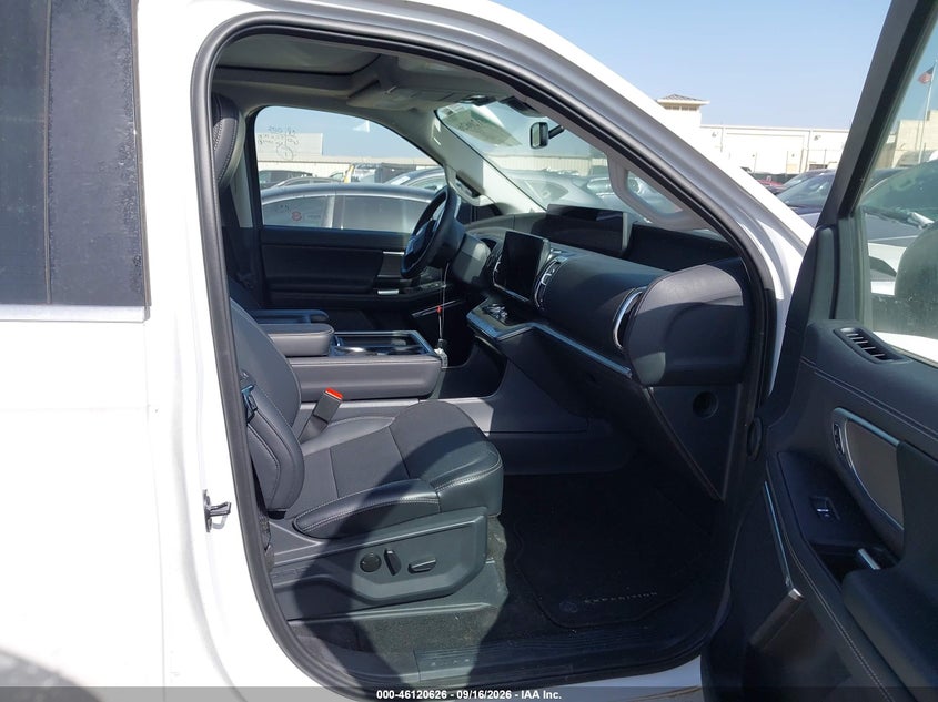 2026 Ford Expedition VIN 1FMJK1M80TEA22782 IAAI salvage auction — ENGINE DAMAGE, Clear (Florida), sold $56,250 on 2026-09-28 (photo 5)