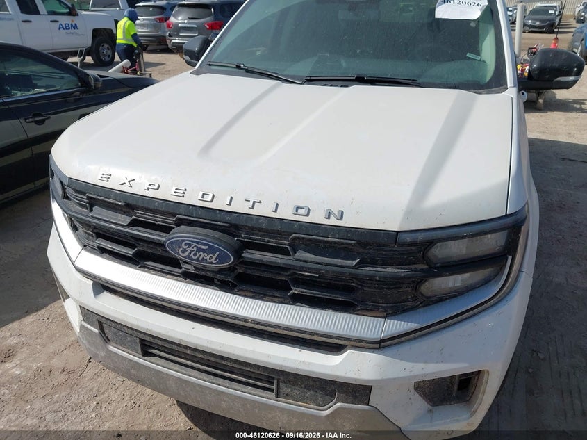 2026 Ford Expedition VIN 1FMJK1M80TEA22782 IAAI salvage auction — ENGINE DAMAGE, Clear (Florida), sold $56,250 on 2026-09-28 (photo 6)