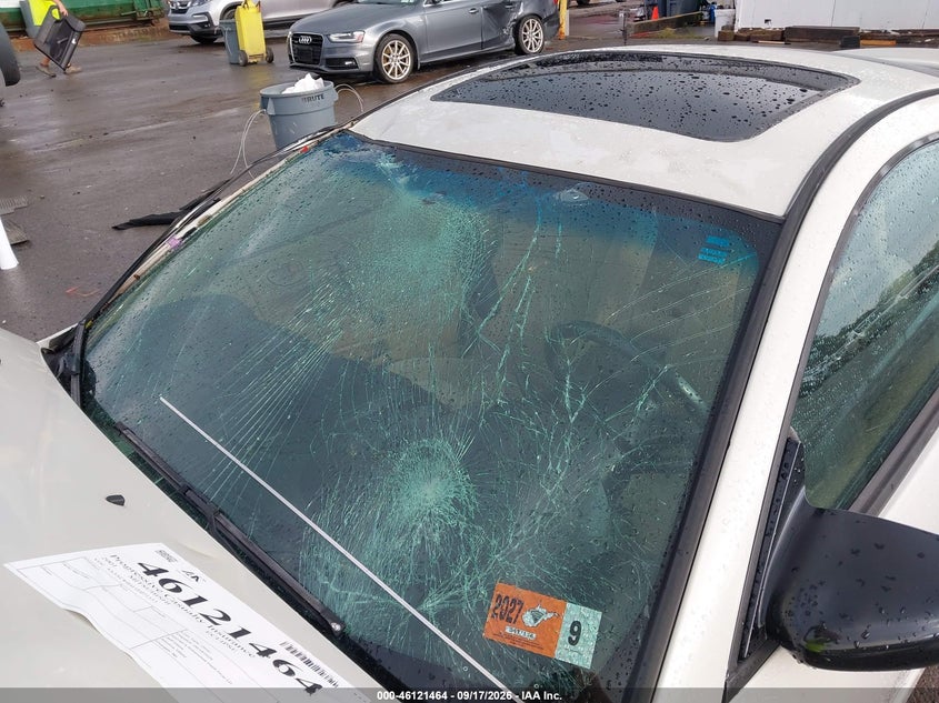2001 Mitsubishi ECLIPSE VIN 4A3AC84H11E071557 IAAI salvage auction — ROOF, Salvage (Pennsylvania), sold $375 on 2026-10-02 (photo 6)