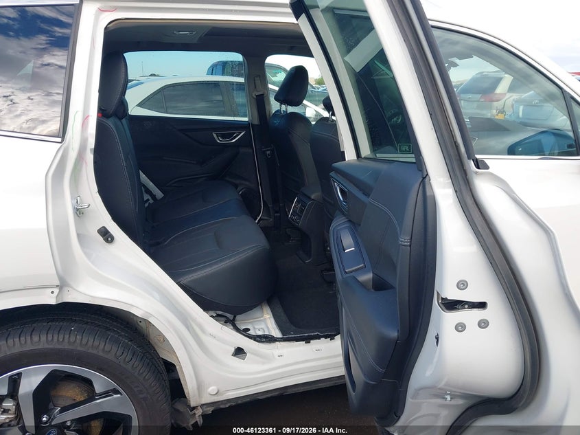2023 Subaru Forester VIN JF2SKARC7PH510543 IAAI salvage auction — REAR END, Salvage (Arizona), sold $9,975 on 2026-10-06 (photo 8)