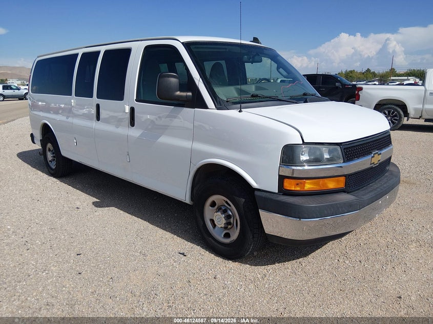 2018 Chevrolet Express 3500 VIN 1GAZGPFG2J1286745 — IAAI salvage auction photo