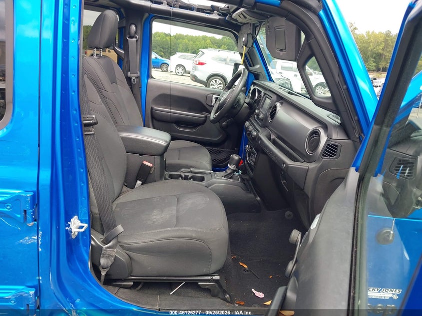 2021 Jeep Wrangler / VIN 1C4HJXDN3MW738862 IAAI salvage auction — SIDE, Salvage, sold $7,500 on 2026-10-21 (photo 5)