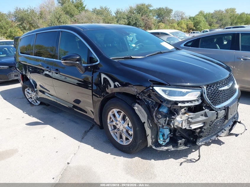 2025 Chrysler Pacifica VIN 2C4RC1BG8SR551624 — IAAI salvage auction photo