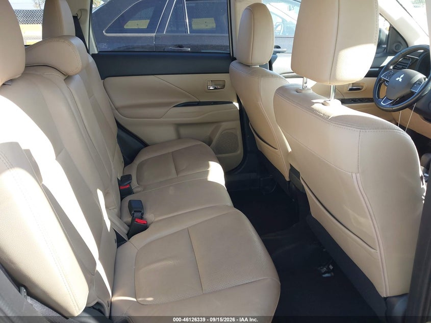 2016 Mitsubishi Outlander VIN JA4AD3A34GZ028841 IAAI salvage auction — NORMAL WEAR, Salvage Title, sold $625 on 2026-09-27 (photo 8)
