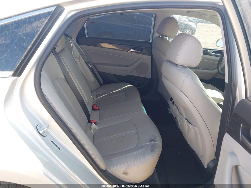 2019 Hyundai Sonata VIN 5NPE34AFXKH752530 IAAI salvage auction — REPOSSESSION, Wait Title, sold $7,500 on 2026-10-07 (photo 8)