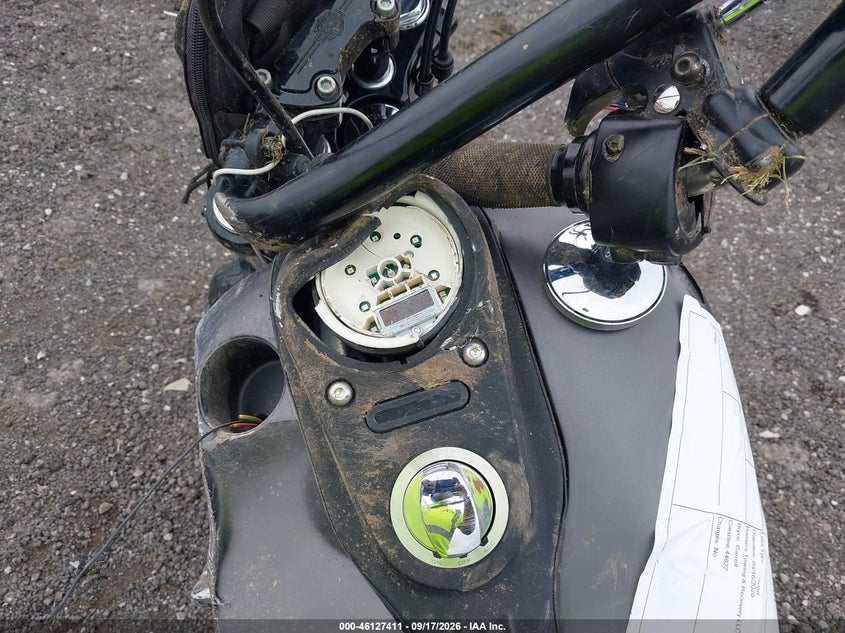 2017 Harley-davidson Street bob VIN 1HD1GXM19HC317375 IAAI salvage auction — SIDE, Salvage (Ohio), sold $1,550 on 2026-10-14 (photo 7)