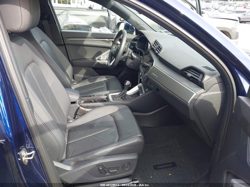 2024 Audi Q3 VIN WA1DECF3XR1185486 IAAI salvage auction — FRONT END, Mv-907A (New York), sold $25 on 2026-10-08 (photo 5)
