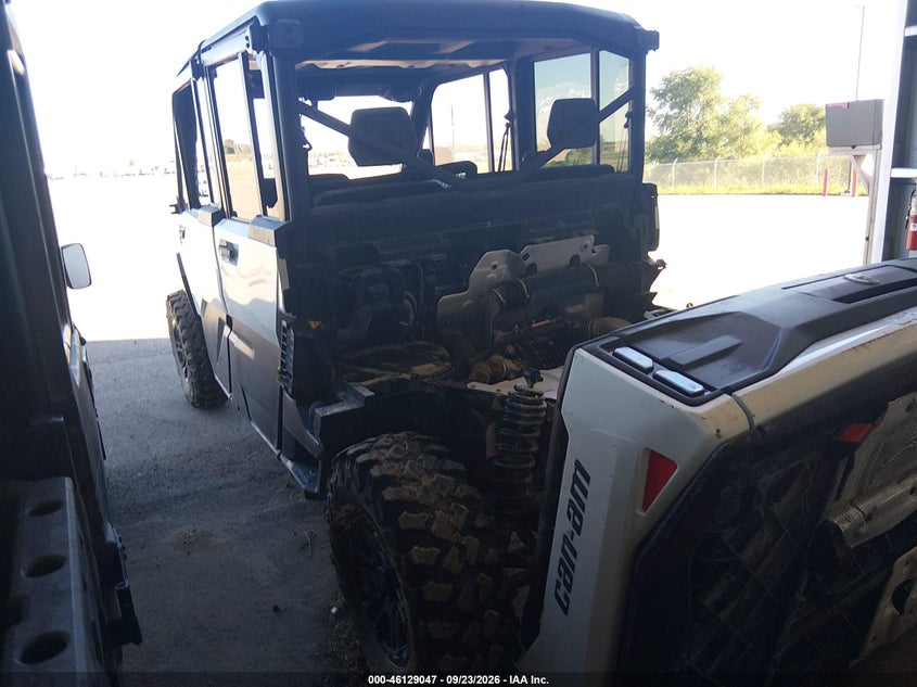 2026 Can-am/ brp Defender VIN 3JBKUAX4XTK004231 IAAI salvage auction — FRONT & REAR, Reg Card (Minnesota), sold $13,100 on 2026-10-15 (photo 3)