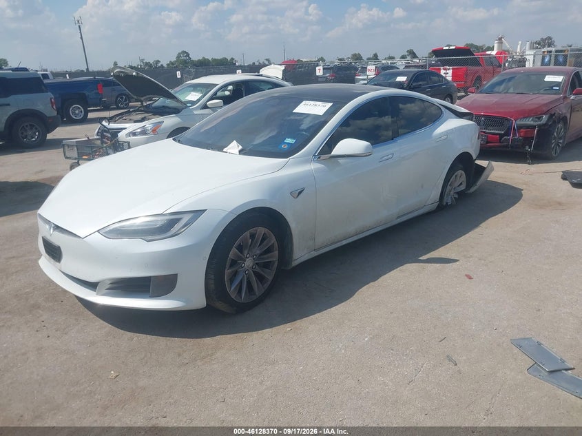 2017 Tesla Model s VIN 5YJSA1E1XHF204492 IAAI salvage auction — RIGHT SIDE, Salvage (Texas), sold $3,750 on 2026-10-22 (photo 2)