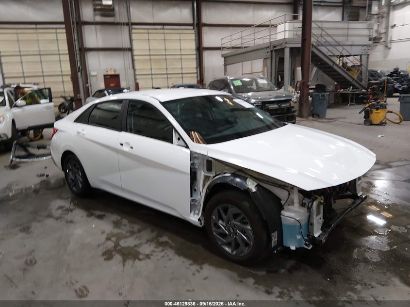 2026 Hyundai Elantra VIN KMHLM4DJ1TU197135 — IAAI salvage auction photo