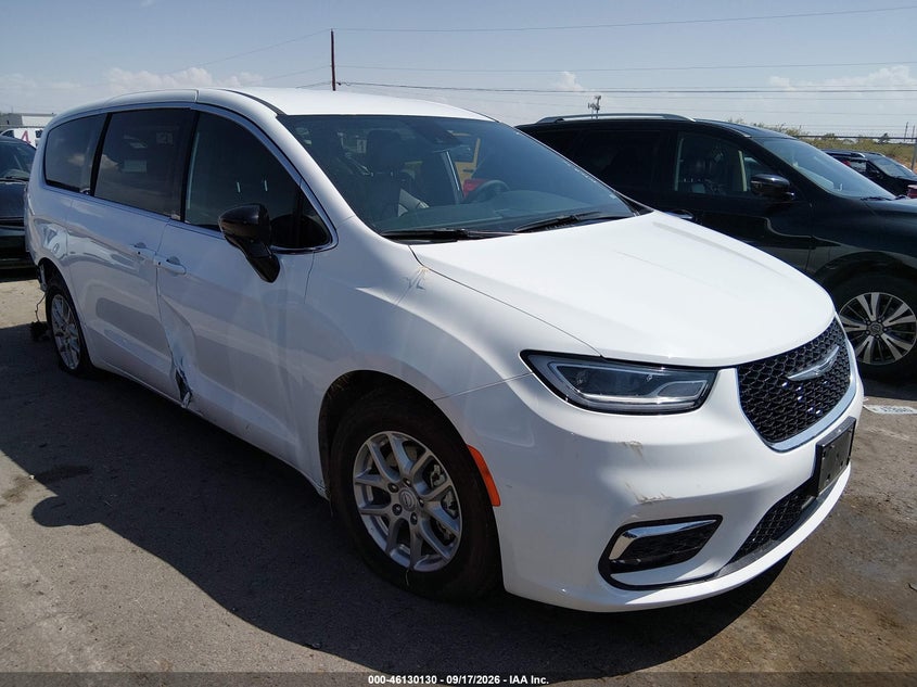 2026 Chrysler Pacifica VIN 2C4RC1BG5TR201031 — IAAI salvage auction photo