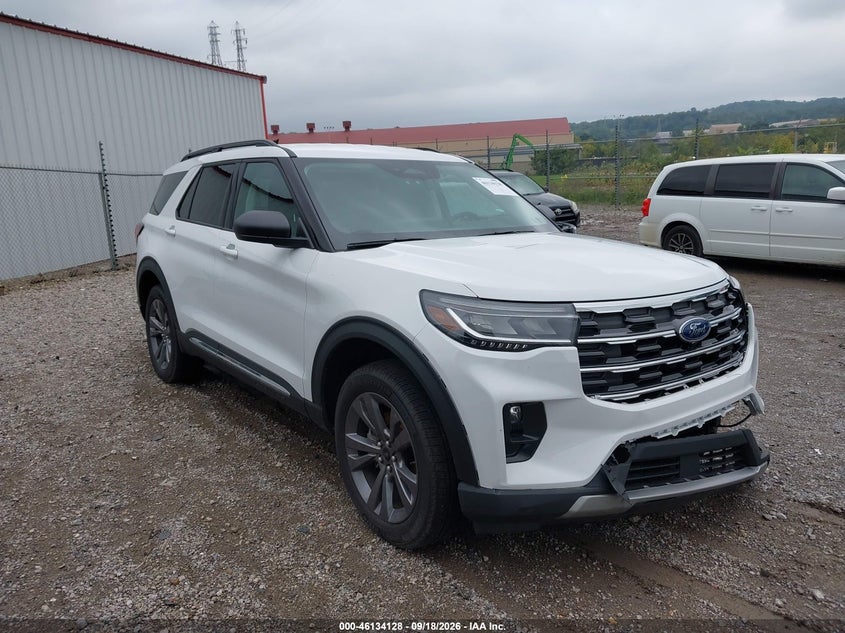 2025 Ford Explorer VIN 1FMUK8DH3SGC32804 — IAAI salvage auction photo