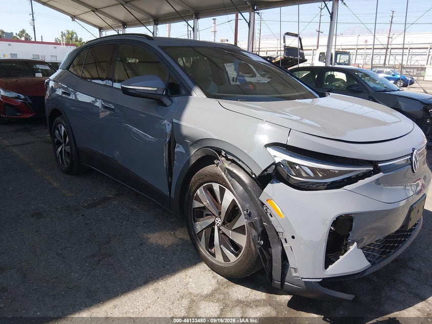 2024 Volkswagen Id.4 VIN 1V2BMPE82RC013038 — IAAI salvage auction photo