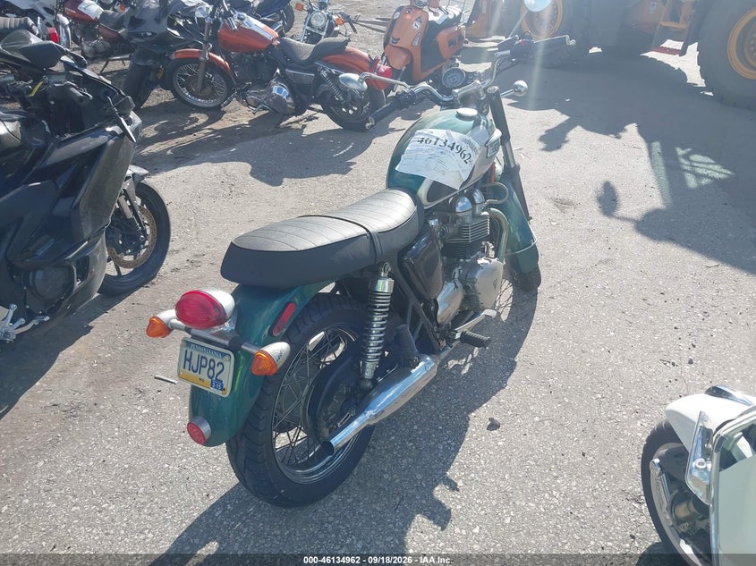 2002 Triumph Bonneville VIN SMT900HN62J144898 IAAI salvage auction — NORMAL WEAR, Clear (Pennsylvania), sold $125 on 2026-09-25 (photo 4)