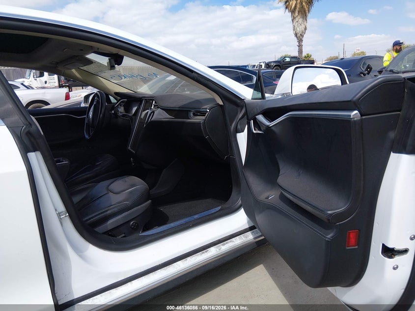 2015 Tesla Model s VIN 5YJSA1S24FF093867 IAAI salvage auction — NORMAL WEAR, Clear - Dealer Only (California), sold $25 on 2026-09-27 (photo 5)