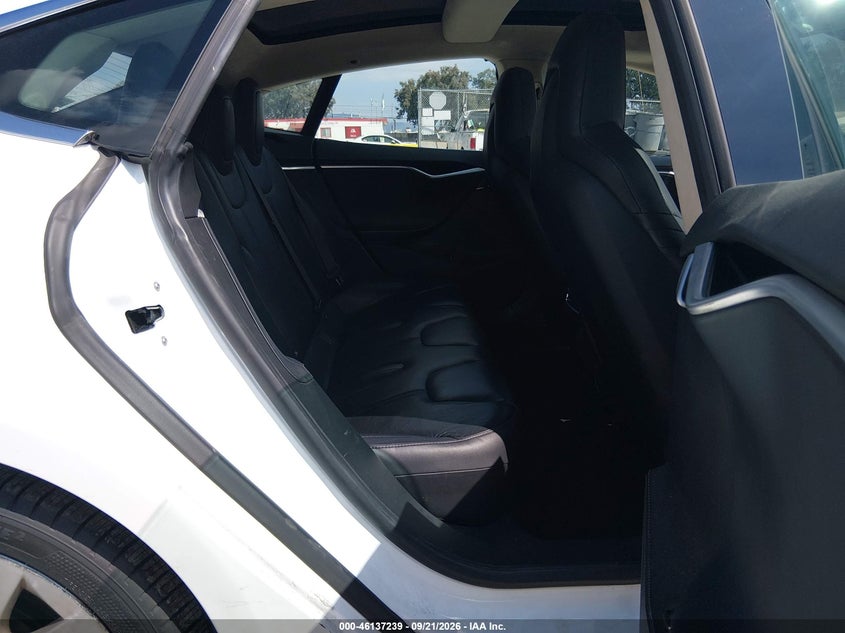 2016 Tesla Model s VIN 5YJSA1E19GF147362 IAAI salvage auction — LEFT SIDE, Salvage (California), sold $2,050 on 2026-09-29 (photo 8)