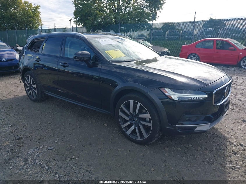 2021 Volvo V90 cross country VIN YV4A22NL8M1136788 — IAAI salvage auction photo