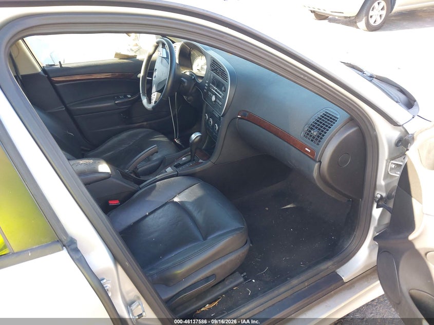 2011 Saab 9-3 VIN YS3FA4CY2B1309099 IAAI salvage auction — NORMAL WEAR, App For Dup Clear (California), sold $275 on 2026-10-01 (photo 5)