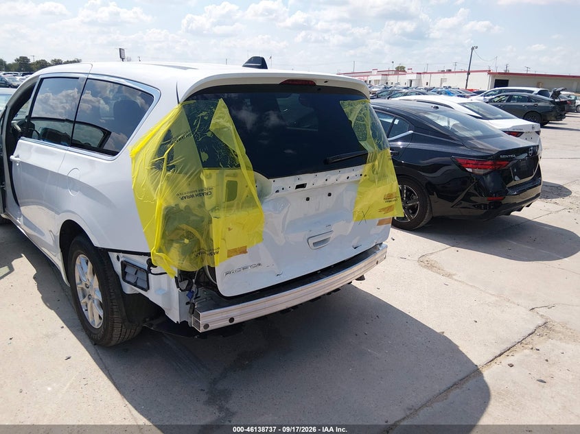 2026 Chrysler Pacifica VIN 2C4RC1BG6TR276515 IAAI salvage auction — REAR END, Salvage Title, sold $17,500 on 2026-10-04 (photo 6)