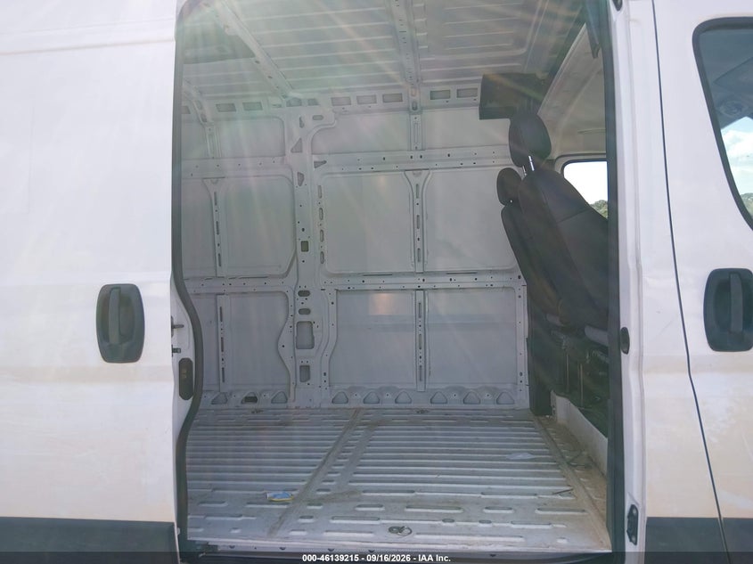 2026 Ram Promaster city VIN 3C6LRVDG3TE180066 IAAI salvage auction — ROOF, Wait Title, sold $30,250 on 2026-09-30 (photo 8)