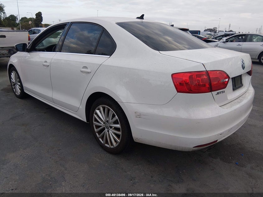 2013 Volkswagen Jetta VIN 3VWLP7AJ2DM402157 IAAI salvage auction — NORMAL WEAR, Clear - Dealer Only (California), sold $1,250 on 2026-09-29 (photo 3)