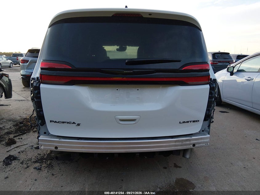 2025 Chrysler Pacifica VIN 2C4RC1GG7SR569850 IAAI salvage auction — NORMAL WEAR, Enterprise Vehicles Clear Only (Nevada), sold $18,800 on 2026-10-02 (photo 6)