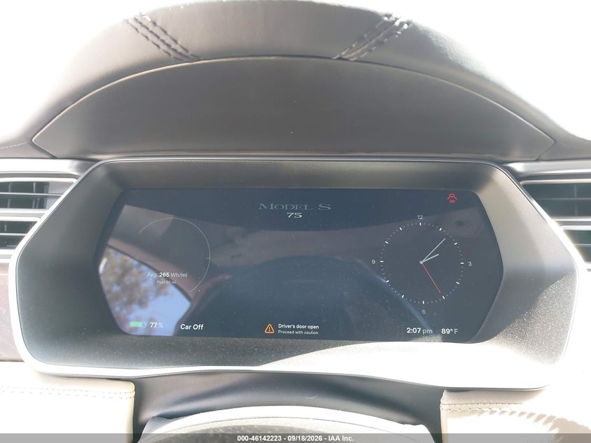 2017 Tesla Model s VIN 5YJSA1E14HF194073 IAAI salvage auction — NORMAL WEAR, Salvage Title, sold $5,150 on 2026-10-11 (photo 7)