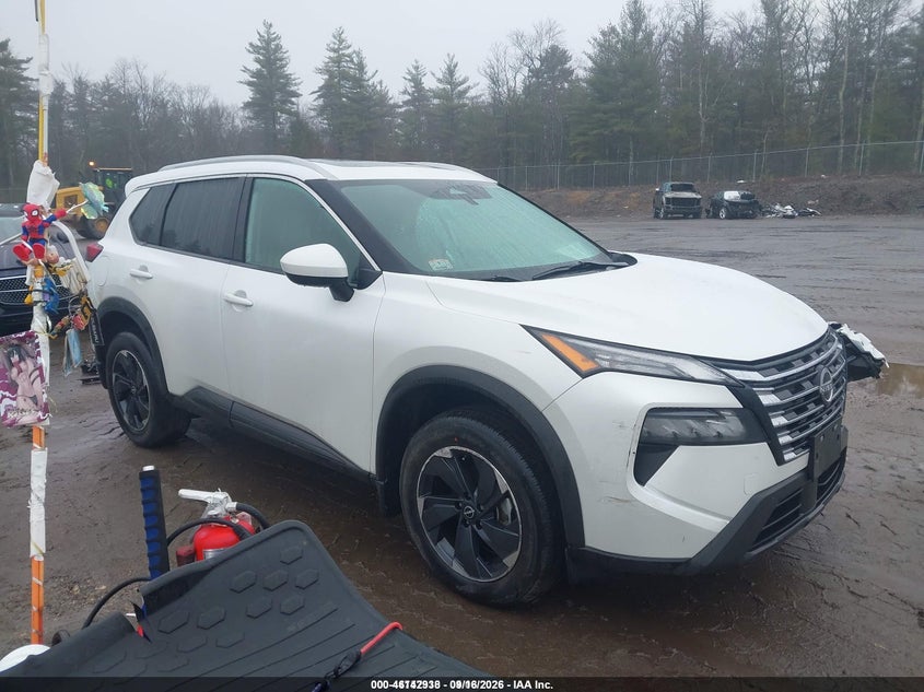 2024 Nissan Rogue VIN 5N1BT3BB0RC736086 — IAAI salvage auction photo