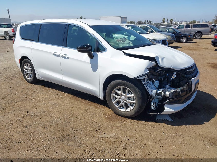2025 Chrysler Voyager VIN 2C4RC1CG8SR611481 — IAAI salvage auction photo