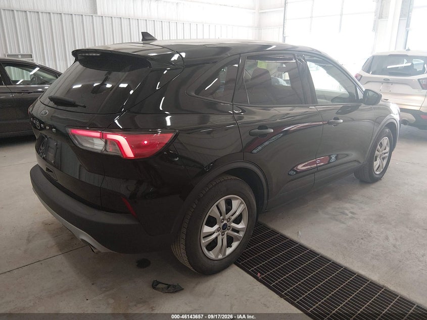 2022 Ford Escape VIN 1FMCU0F63NUB53044 IAAI salvage auction — NORMAL WEAR, SF97 (Oklahoma), sold $10,100 on 2026-10-07 (photo 4)