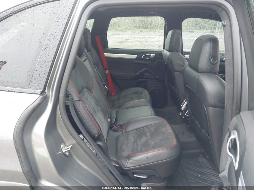 2014 Porsche Cayenne VIN WP1AD2A29ELA72873 IAAI salvage auction — REAR END, Salvage Title, sold $5,000 on 2026-10-01 (photo 8)