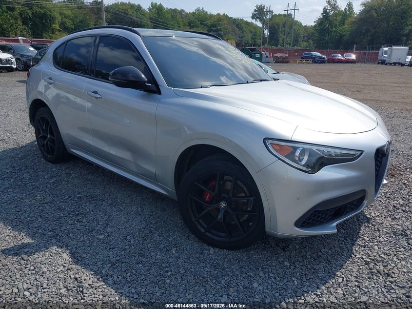 2021 Alfa romeo Stelvio VIN ZASPAKBN1M7D08444 — IAAI salvage auction photo