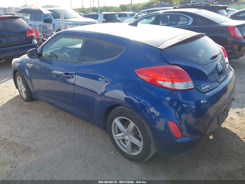 2017 Hyundai Veloster VIN KMHTC6AD7HU323230 IAAI salvage auction — NORMAL WEAR, Original (Texas), sold $1,000 on 2026-09-28 (photo 3)