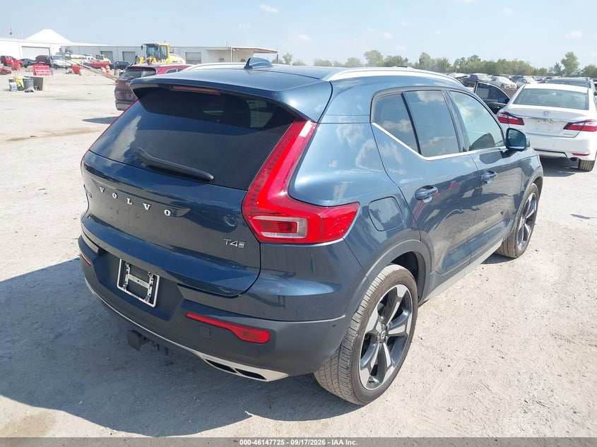 2019 Volvo Xc40 VIN YV4AC2HL0K2053078 IAAI salvage auction — NORMAL WEAR, Clear (Virginia), sold $7,350 on 2026-09-30 (photo 4)