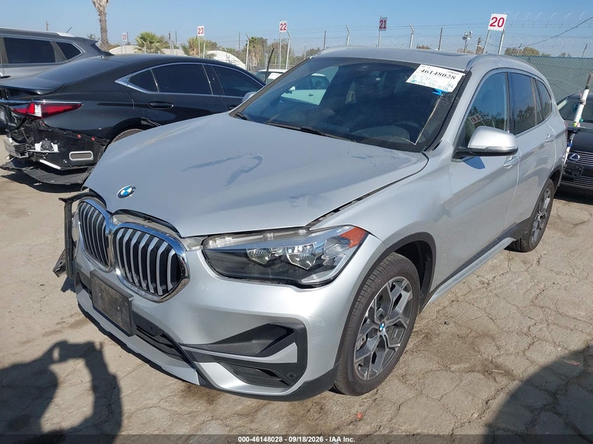 2021 BMW X1 VIN WBXJG7C06M5T65668 IAAI salvage auction — RIGHT FRONT, Wait Title, sold $7,500 on 2026-10-08 (photo 2)