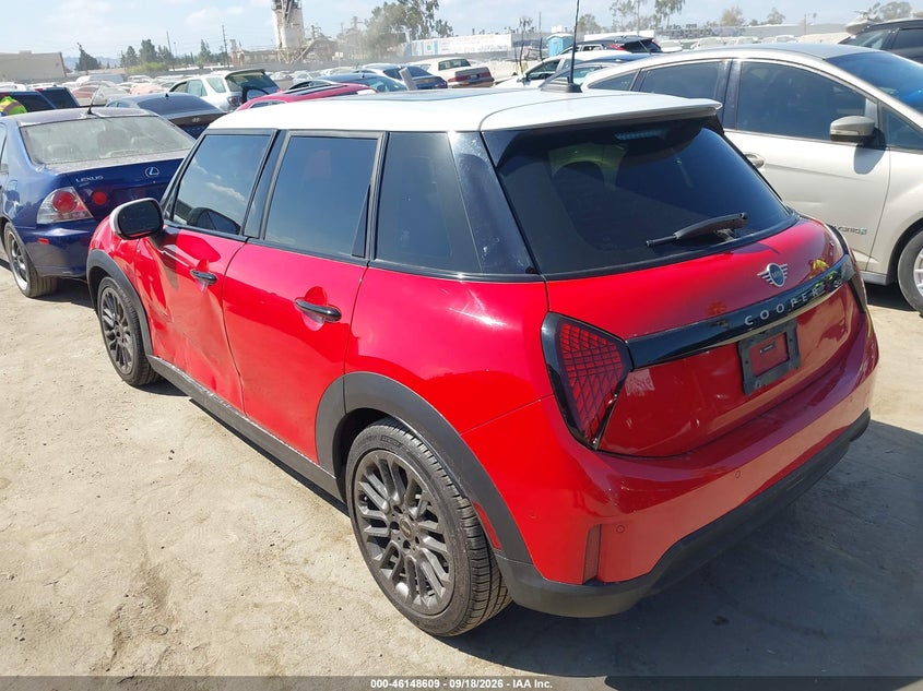 2025 Mini Hardtop VIN WMW53GD06S2W34725 IAAI salvage auction — SIDE, Salvage (California), sold $9,700 on 2026-09-27 (photo 3)