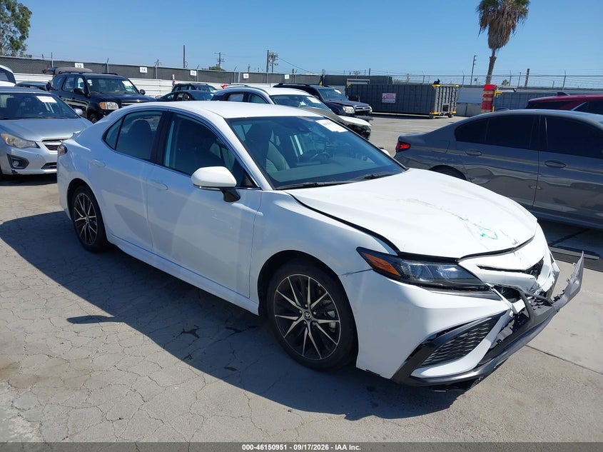 2024 Toyota Camry VIN 4T1G11AK9RU878335 — IAAI salvage auction photo
