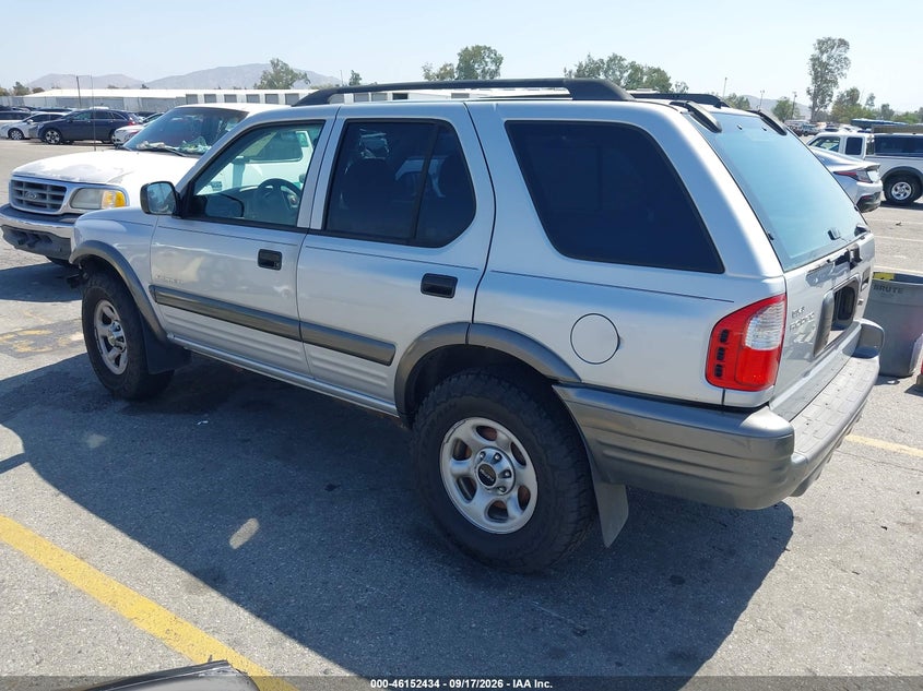 2003 Isuzu Rodeo VIN 4S2CK58W234310388 IAAI salvage auction — FRONT END, Salvage (California), sold $600 on 2026-09-30 (photo 3)