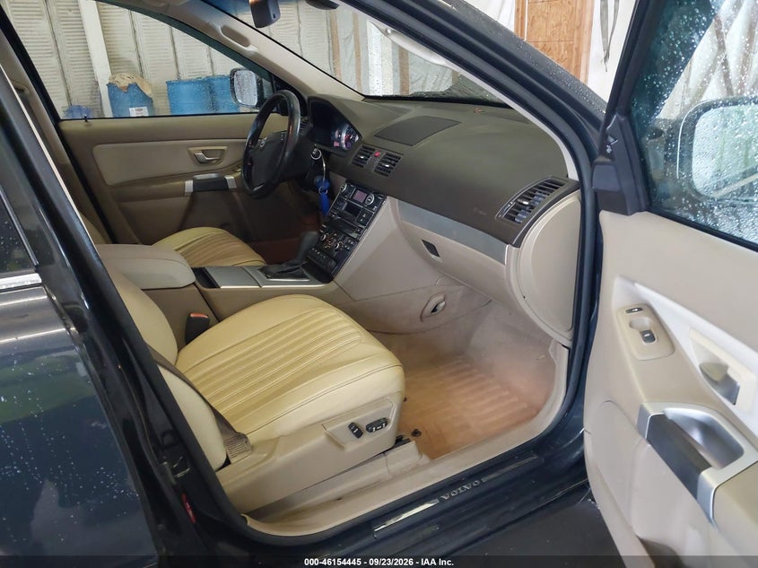 2014 Volvo Xc90 VIN YV4952CY4E1688542 IAAI salvage auction — FRONT END, Salvage (North Carolina), sold $950 on 2026-10-09 (photo 5)