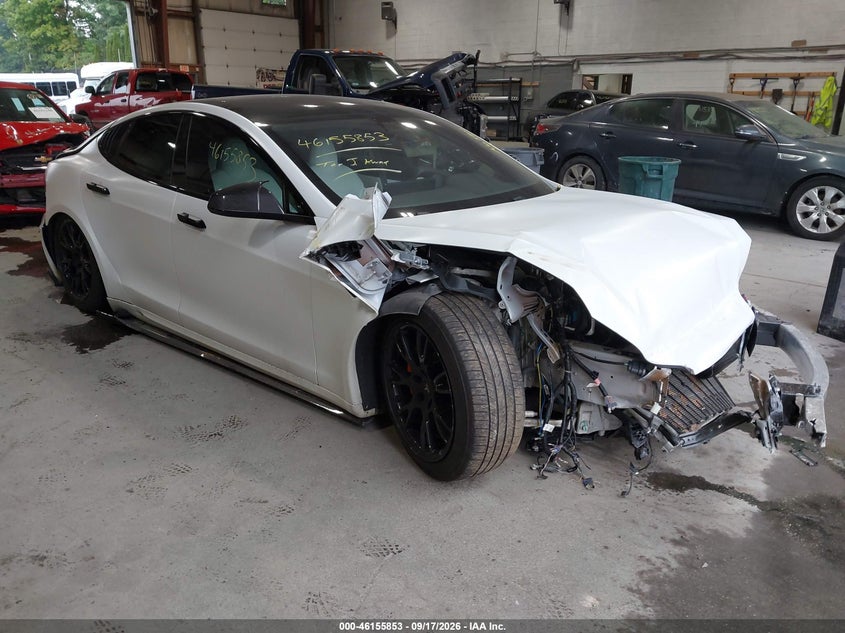 2022 Tesla Model s VIN 5YJSA1E61NF460270 — IAAI salvage auction photo
