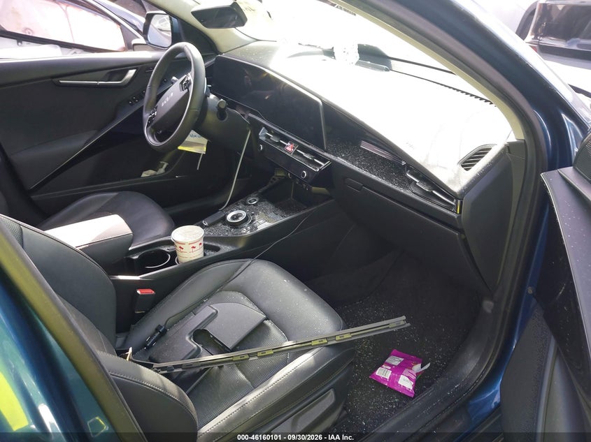 2023 Kia Niro VIN KNDCR3LF9P5050557 IAAI salvage auction — ROOF, Salvage Certificate (California), sold $8,800 on 2026-10-04 (photo 5)