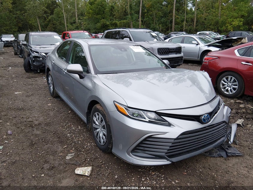 2024 Toyota Camry VIN 4T1C31AKXRU069824 IAAI salvage auction — LEFT FRONT, Wait Title, sold $8,600 on 2026-10-20 (photo 1)