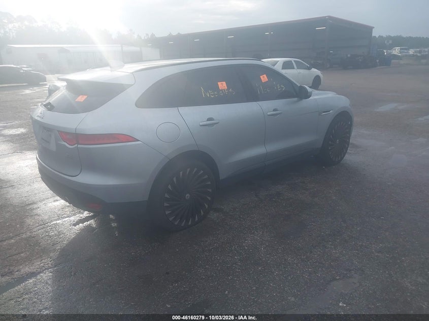 2017 Jaguar F-pace VIN SADCJ2BV9HA895187 IAAI salvage auction — REPOSSESSION, Clear (Georgia), sold $2,125 on 2026-10-20 (photo 4)